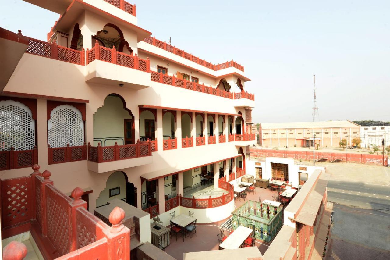 Hotel Harasar Haveli Біканер Екстер'єр фото