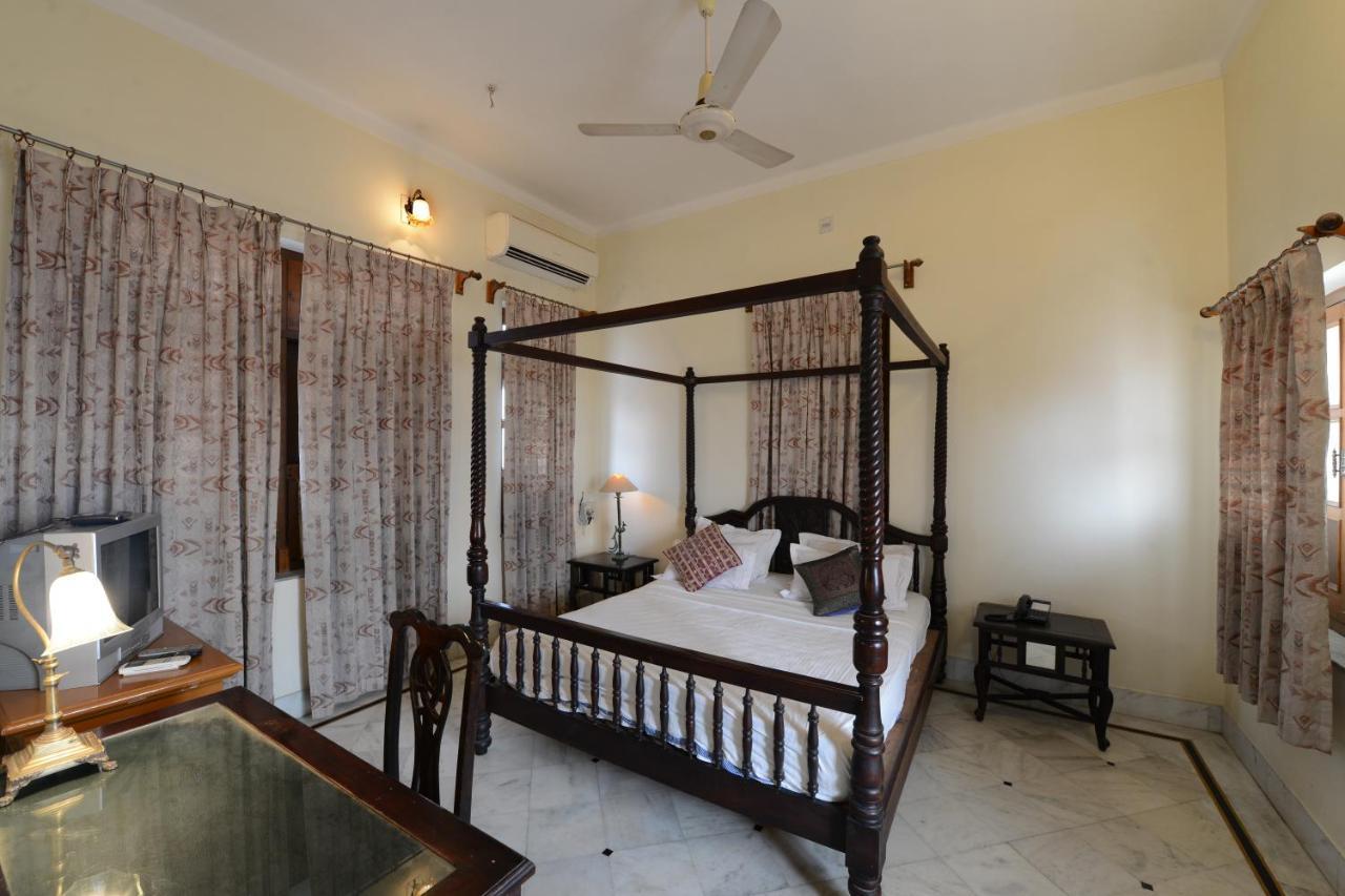 Hotel Harasar Haveli Біканер Екстер'єр фото